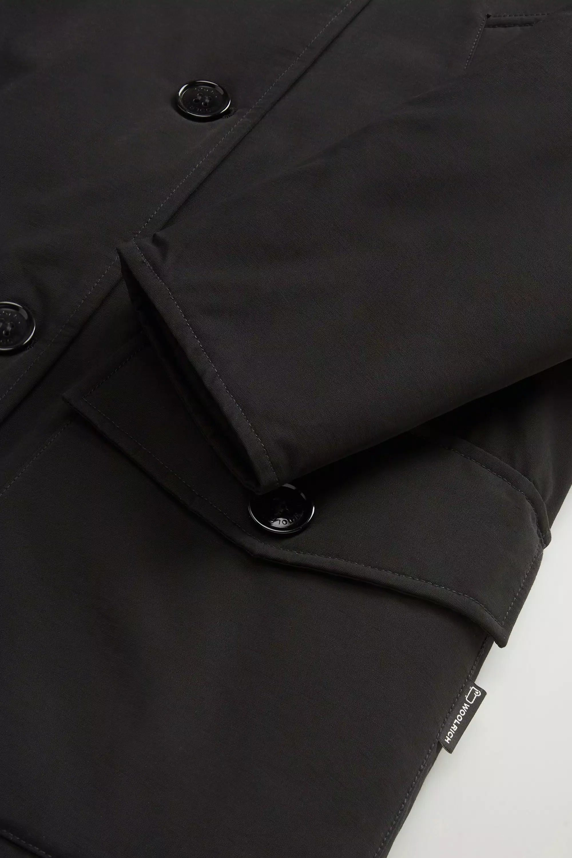 Parka Ártica en Tela Ramar con Cuatro Bolsillos y Forro de Piel Desmontable - Negro