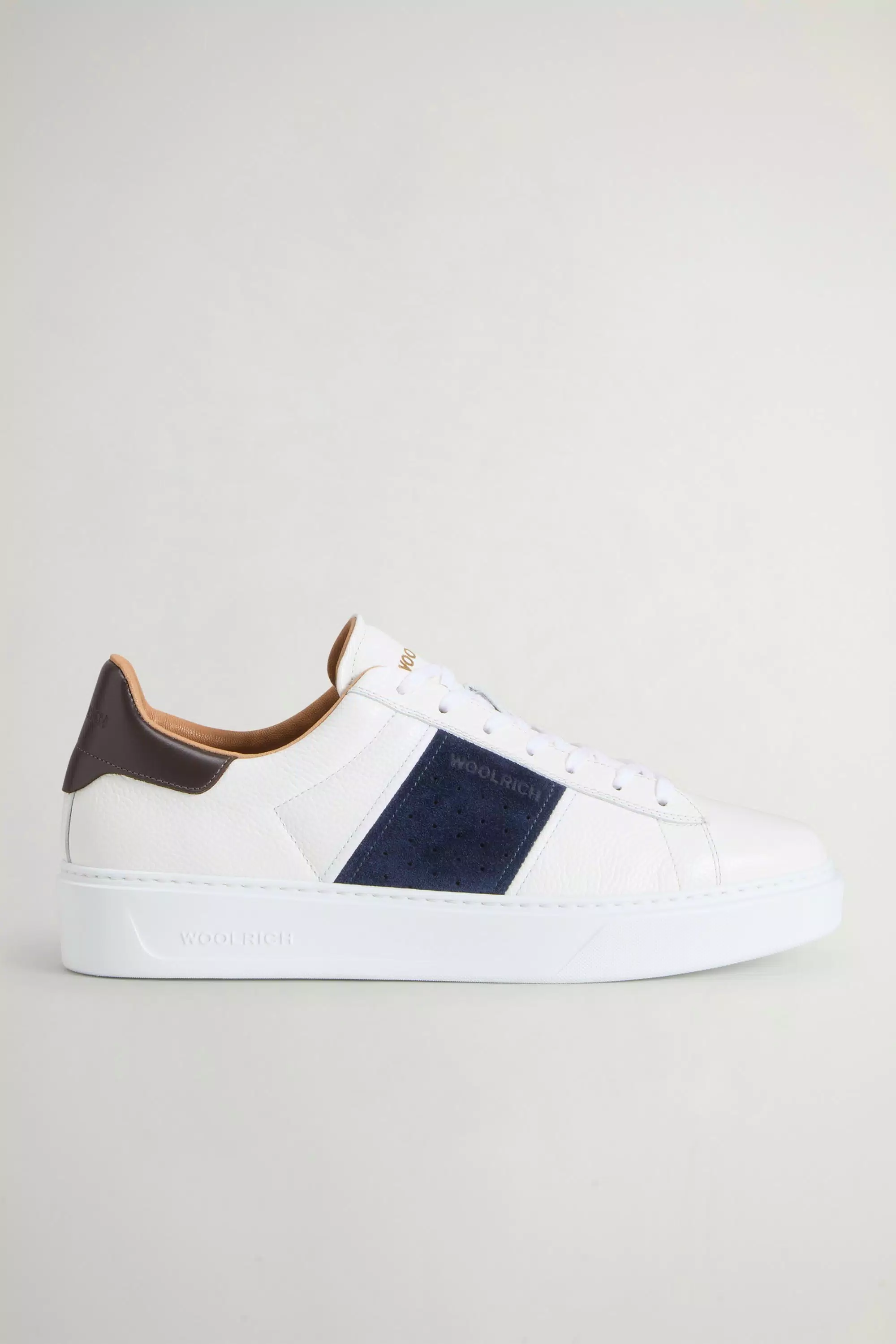 Zapatillas Clásicas de Cuero de Ternera con Detalles de Tela de Gamuza - Blanco Azul