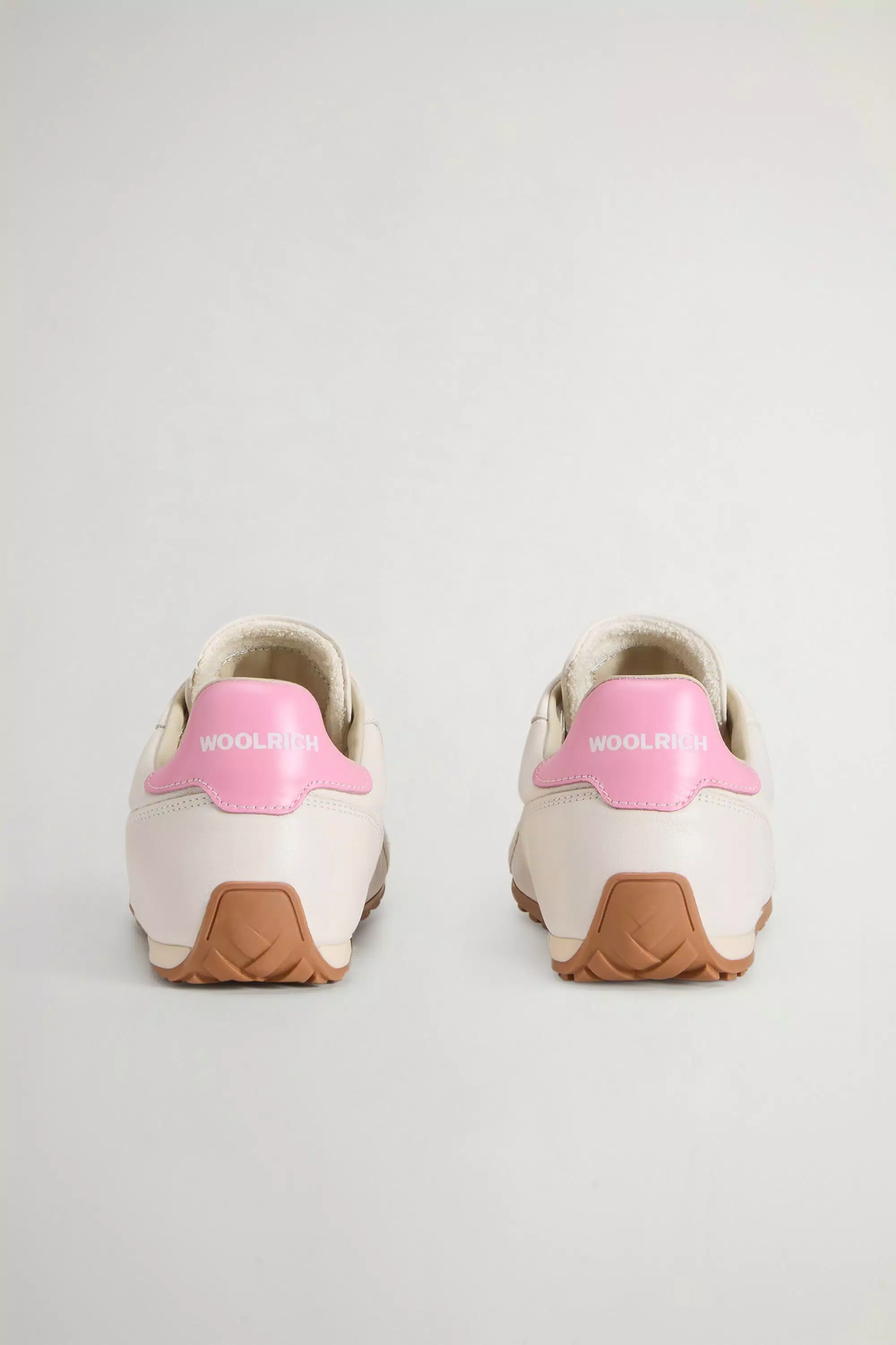 Zapatillas planas de piel de ternera con bandas laterales - Blanco roto
