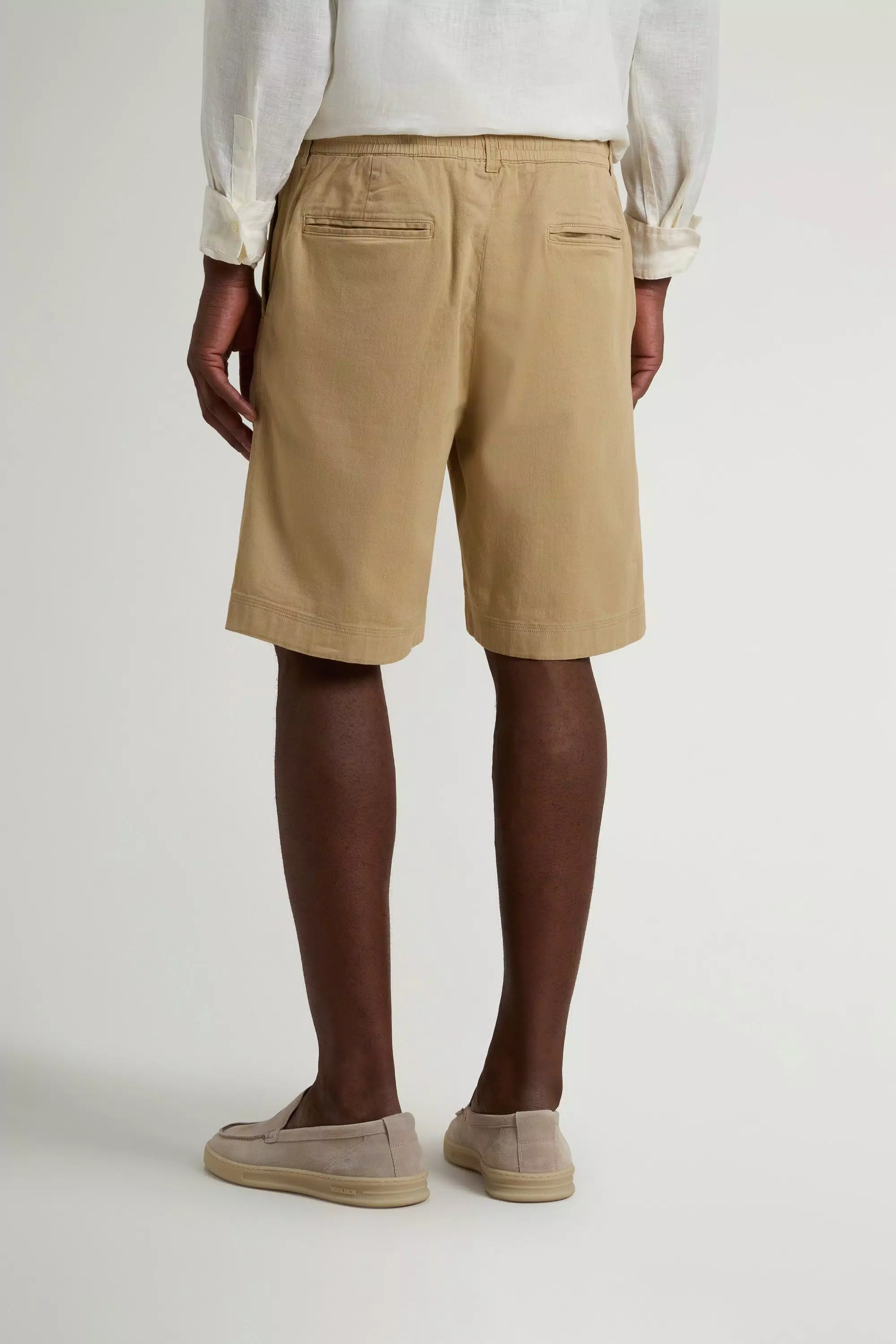 Pantalones cortos Milton teñidos en tejido de algodón y lino - Travertino