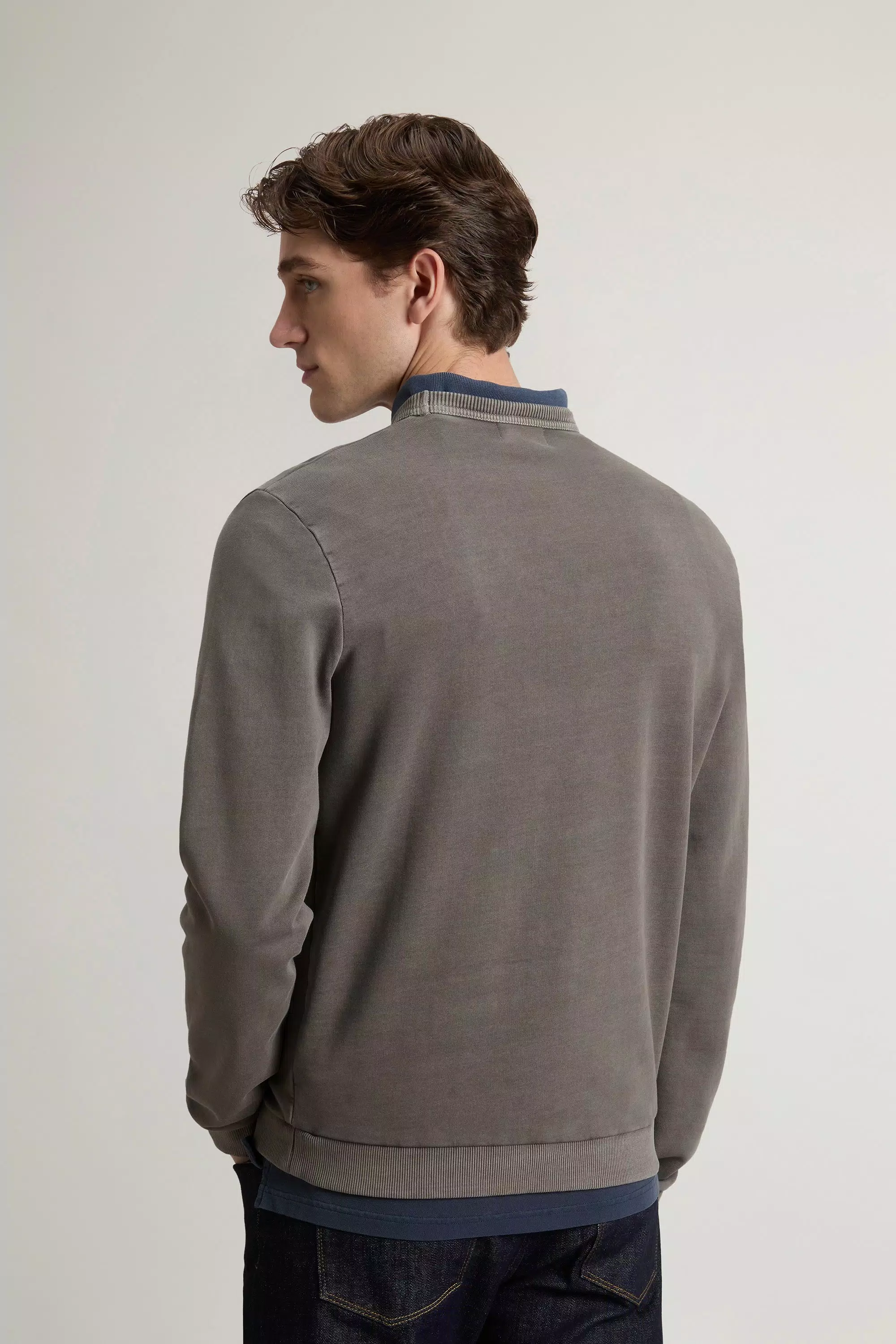 Sudadera con cuello redondo teñida en tejido 100 % algodón con logo - Oliva fumé desgastado