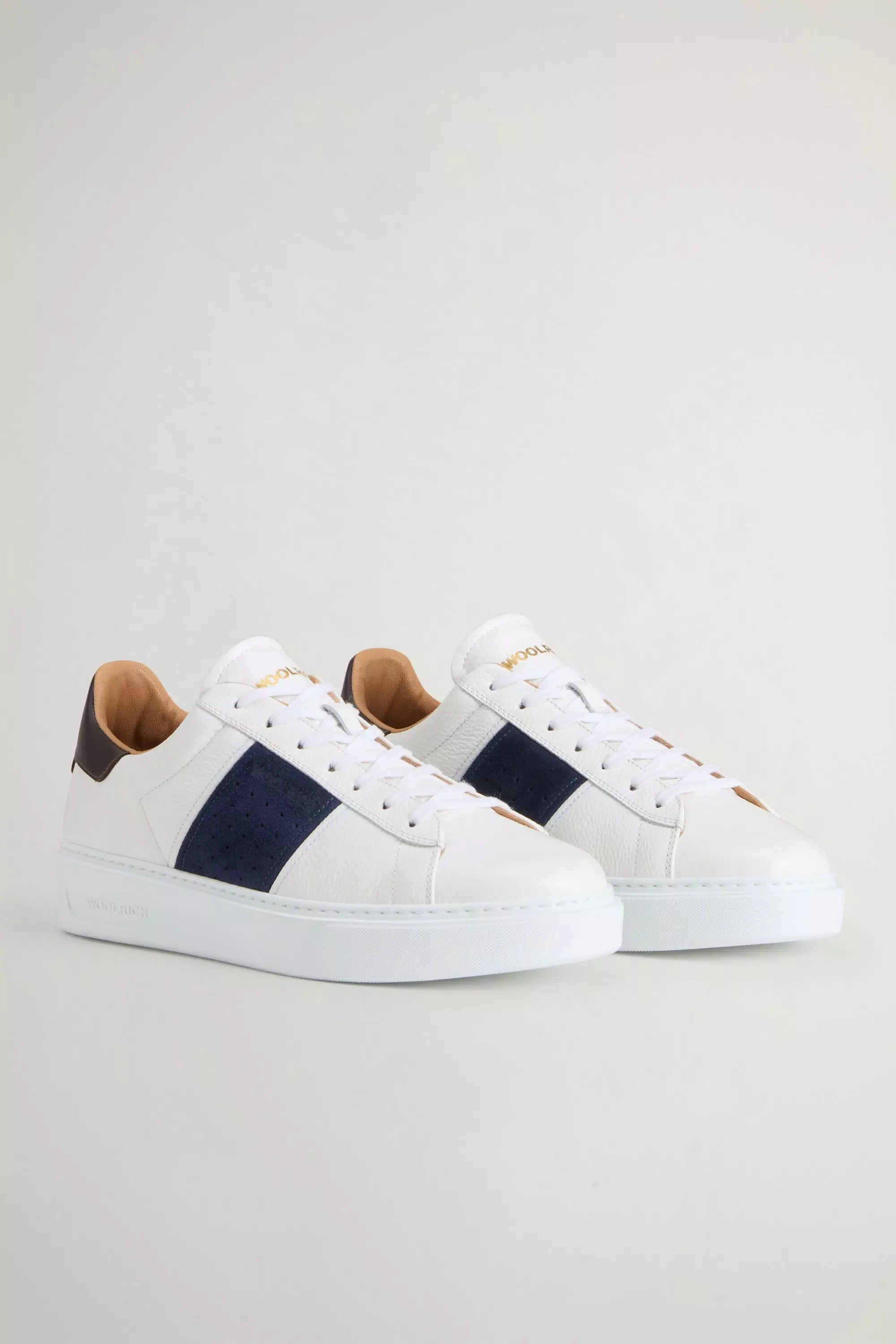 Zapatillas Clásicas de Cuero de Ternera con Detalles de Tela de Gamuza - Blanco Azul