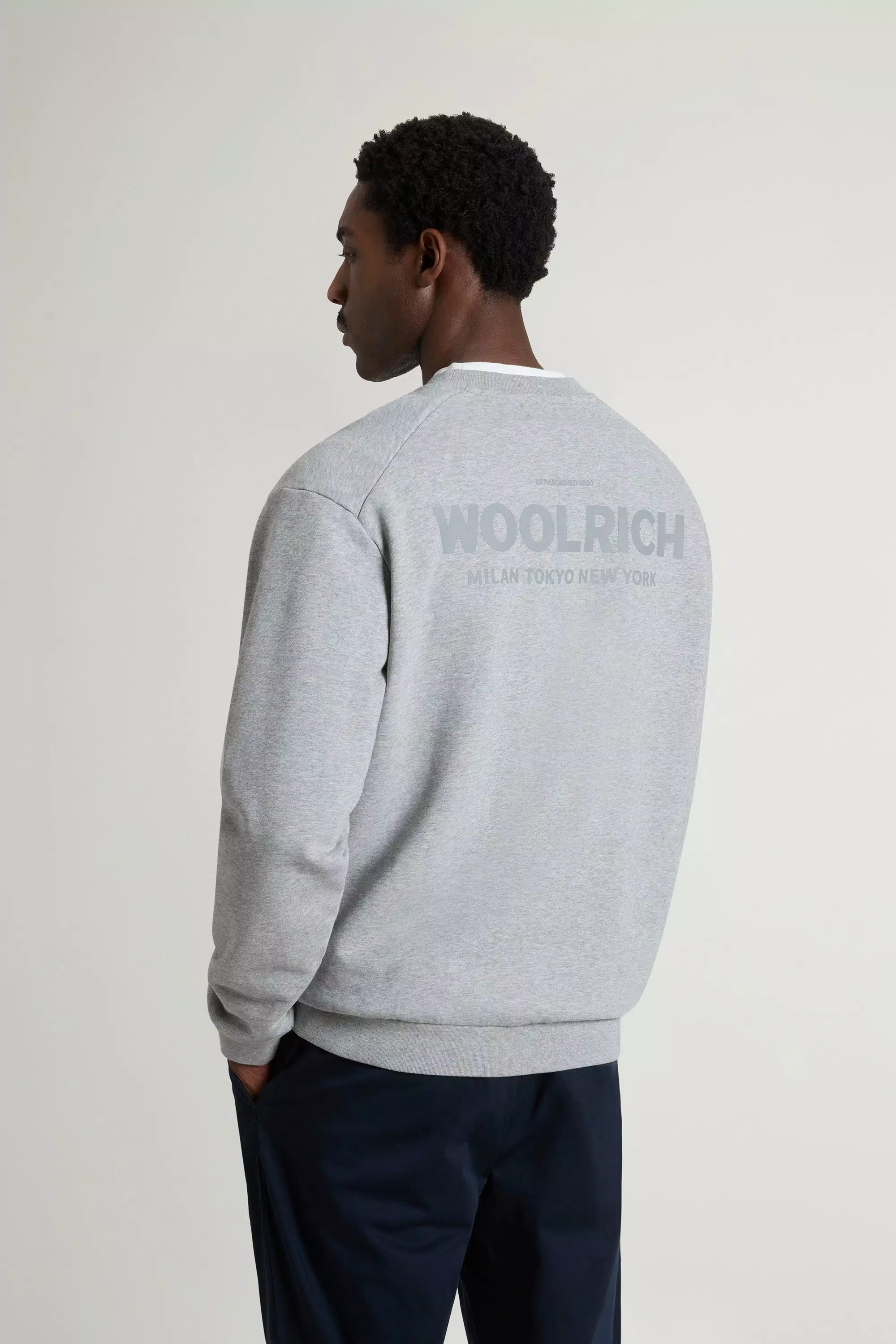 Sudadera con cuello redondo de algodón puro con logotipo macro en la espalda - Gris medio melange