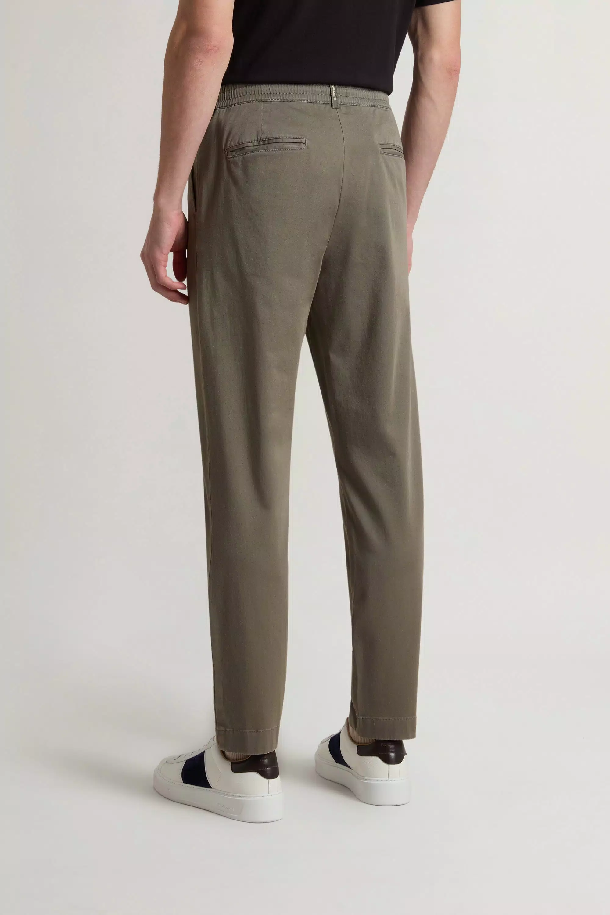 Pantalones Milton teñidos en tela de sarga de algodón - Oliva humeante