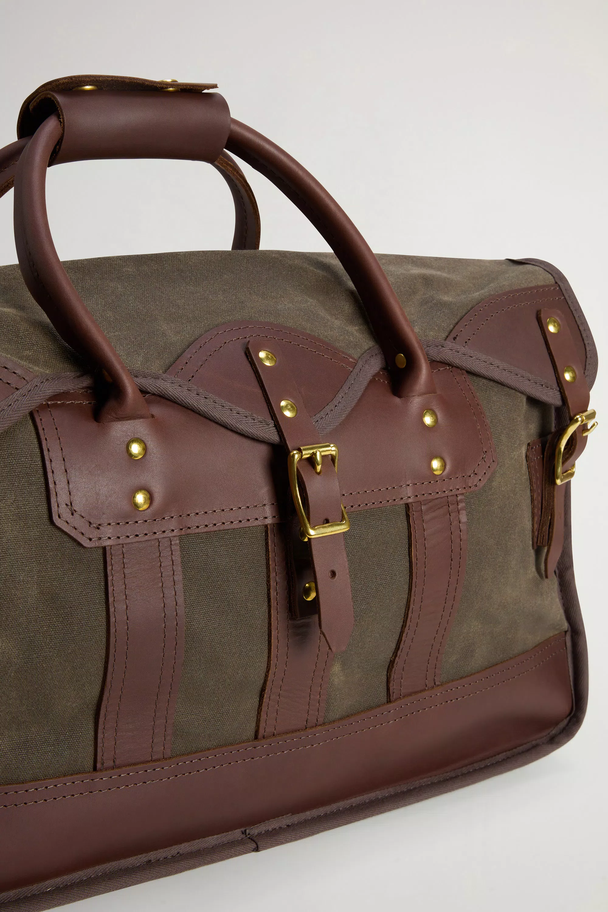 Mochila Overland con Insertos de Cuero - Hierba Seca