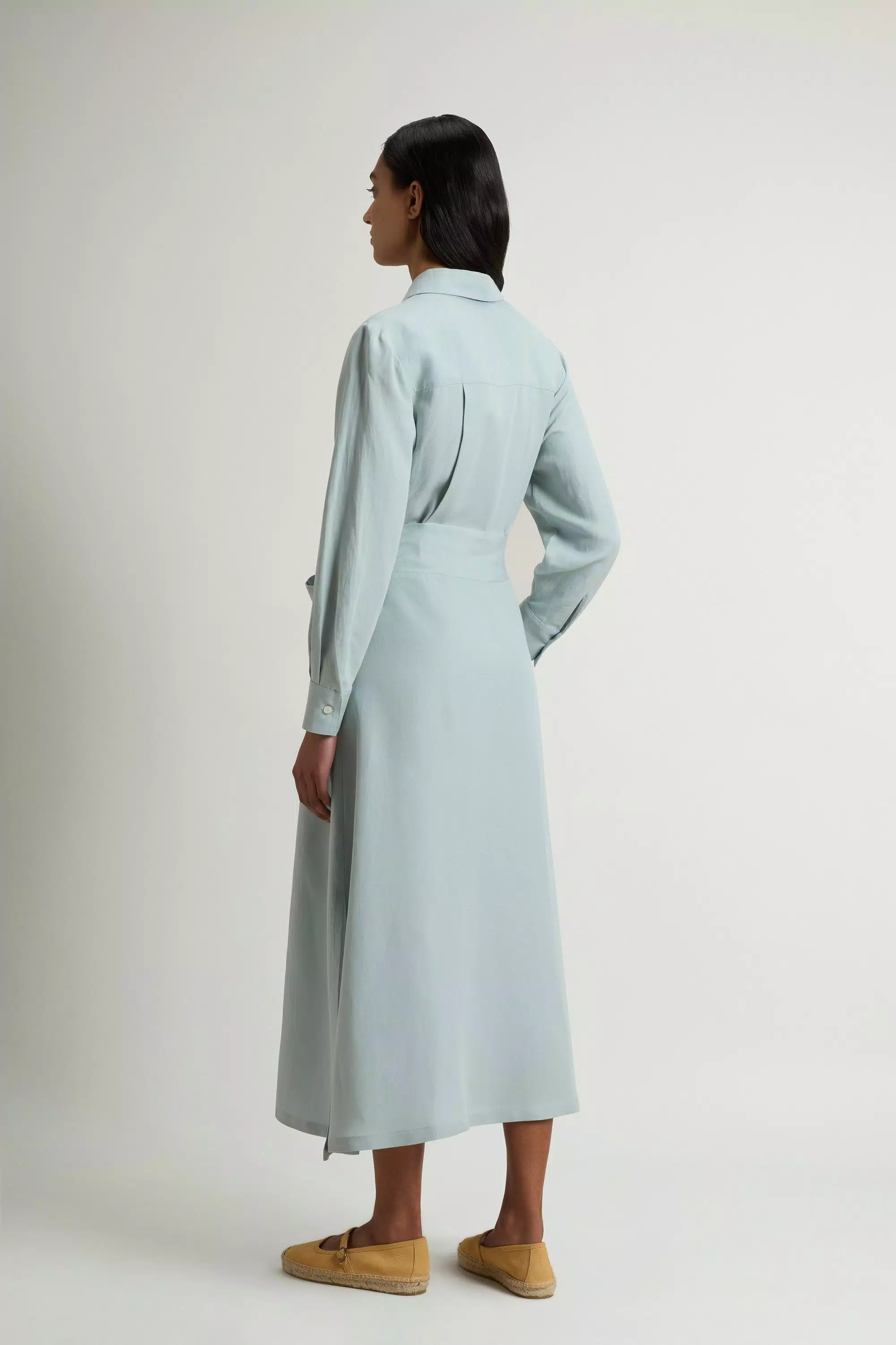 Vestido camisa de mezcla de lino con cinturón - Tundra Alpina