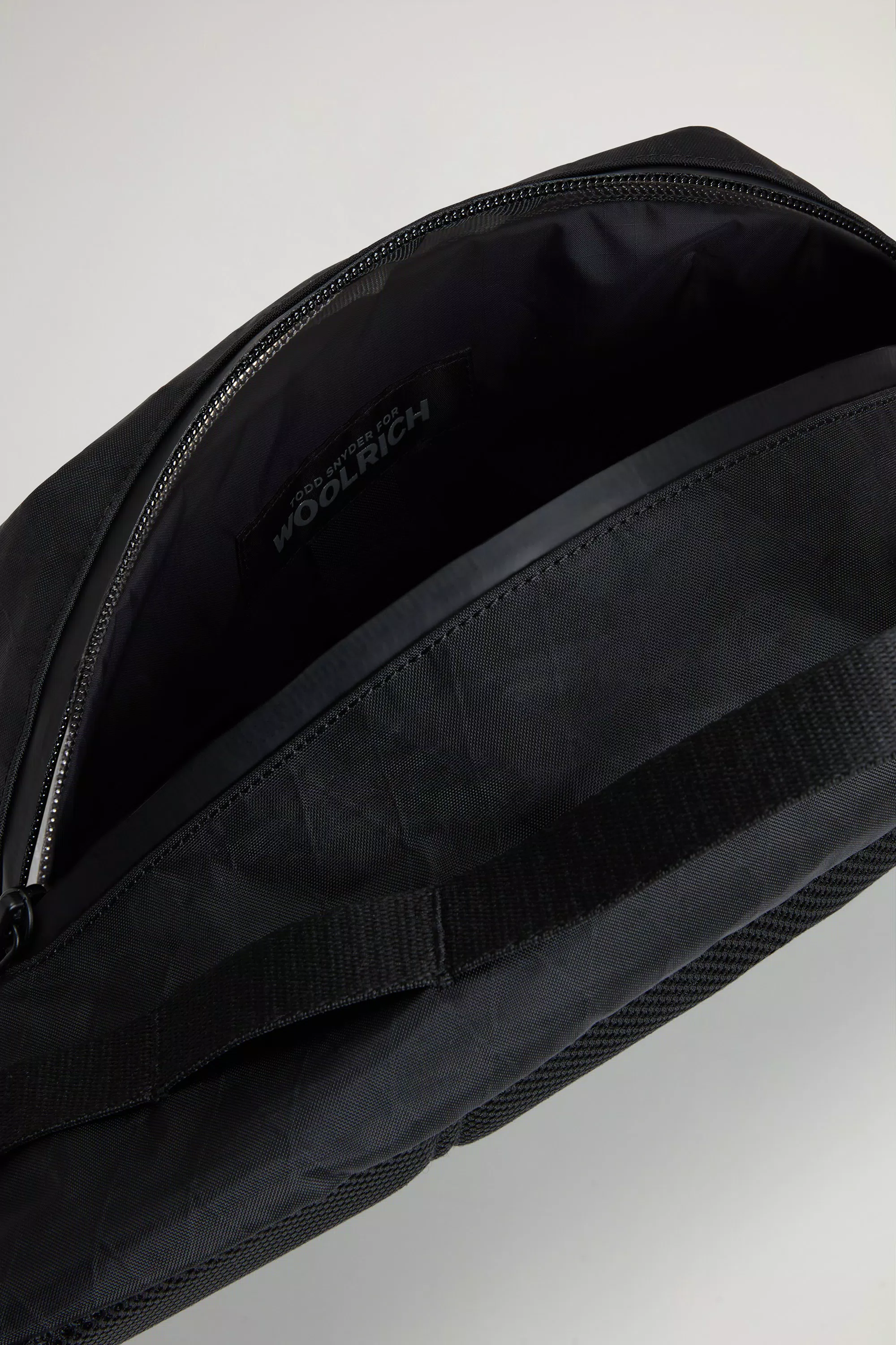 Bolso bandolera en X-PAC por Todd Snyder - Negro